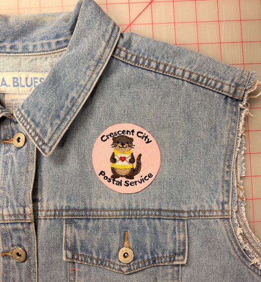 postal otter patch - small